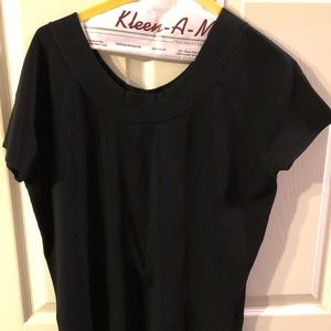 Black Scooped Neck short sleeve top